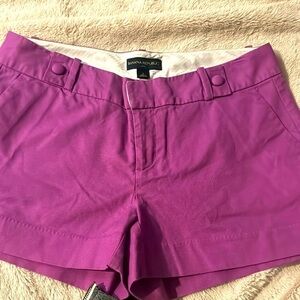 Banana Republic EUC magenta Shorts mid rise Size 8